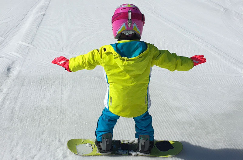 The Snow Baby: A Snowboard for First Slides!